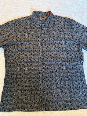 Tori Richard Black and Gray Wave-Pattern Short-Sleeve Shirt
